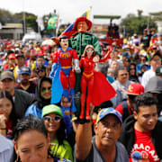 Maduros anhängare demonstrerar i Caracas efter presidentens gripande. 