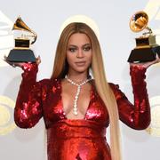 Beyonce från galan 2017 – då hon fick två statyetter.