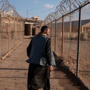 En afghansk man på gränsen till Iran under 2021.