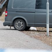 Polisen efter skjutningen. 