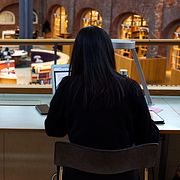 Illustrationsbild på studenter på KTH.