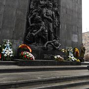 Andra världskriget-monument i Warszawa. Czarek Sokolowski / AP