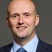 Stephen Flynn på underhusets officiella foto.