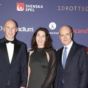  Simon Åström, Andrea Möllerberg och Fredrik Reinfeldt från Svenska fotbollförbundets ledning anländer på röda mattan till Idrottsgalan 2024 på Friends Arena.