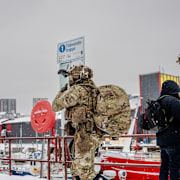 Danska soldater anländer till Grönland.