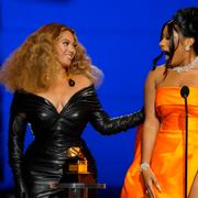 Beyoncé och Megan Thee Stallion på nattens gala