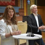 LO-ordföranden Susanna Gideonsson och avtalssekreterare Torbjörn Johansson.