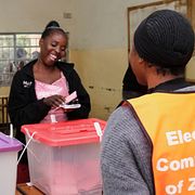 Vallokal i Lusaka, Zambia den 13 augusti 2026.
