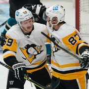 Sidney Crosby i tröja 87 och Alex Ovetjkin under nattens matcher.