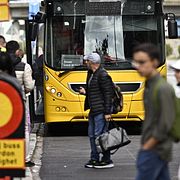 Köer till ersättningsbussar vid Malmö C. Illustrationsbild.