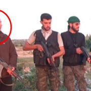 Haisam Omar Sakhanh längst till höger under massavrättningen.