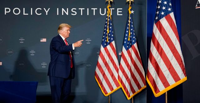 Trump vid America First Policy Institutes toppmöte i Washington DC. Andrew Harnik / AP