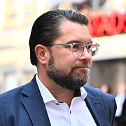 Sverigedemokraternas partiledare Jimmie Åkesson tycker att Systembolaget borde kunna hålla öppet på söndagar.