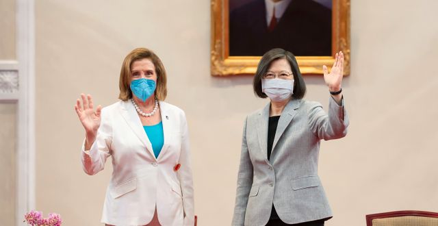 Nancy Pelosi och Tsai Ing-Wen AP