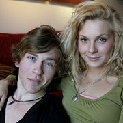Skådespelarna Andrej Lunusjkin och Aliette Opheim som gestaltade Sandor och Ida i filmatiseringen 2005. Bilden är tagen i samband med det.