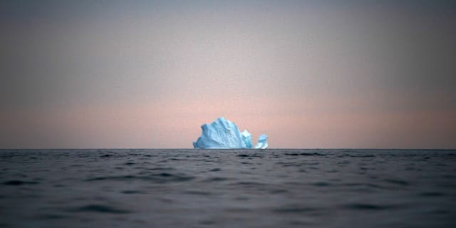 Isberg nära Grönland. Felipe Dana / AP