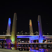 Hisingsbron i nedfällt läge.