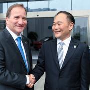 Illustrationsbild: Statsminister Stefan Löfven besökte Kina förra sommaren, då han bland annat träffade Geely-toppen Li Shufu. 