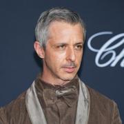 Jeremy Strong.