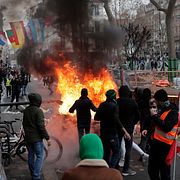 Oroligheter i Paris på lördagen. 