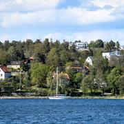  Villor och hus vid vattnet i Danderyd norr om Stockholm. 
