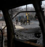 Soldater i landets största stad Almaty. Vasily Krestyaninov / AP