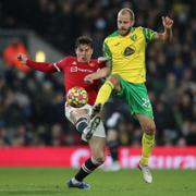 Victor Nilsson Lindelöf och Norwich Citys Teemu Pukki