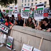 Palestinademonstranter i Storbritannien.