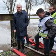 Olaf Scholz besöker översvämmade Sangerhausen.