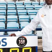 Eliud Kipchoge fotograferad med sin drömtid.