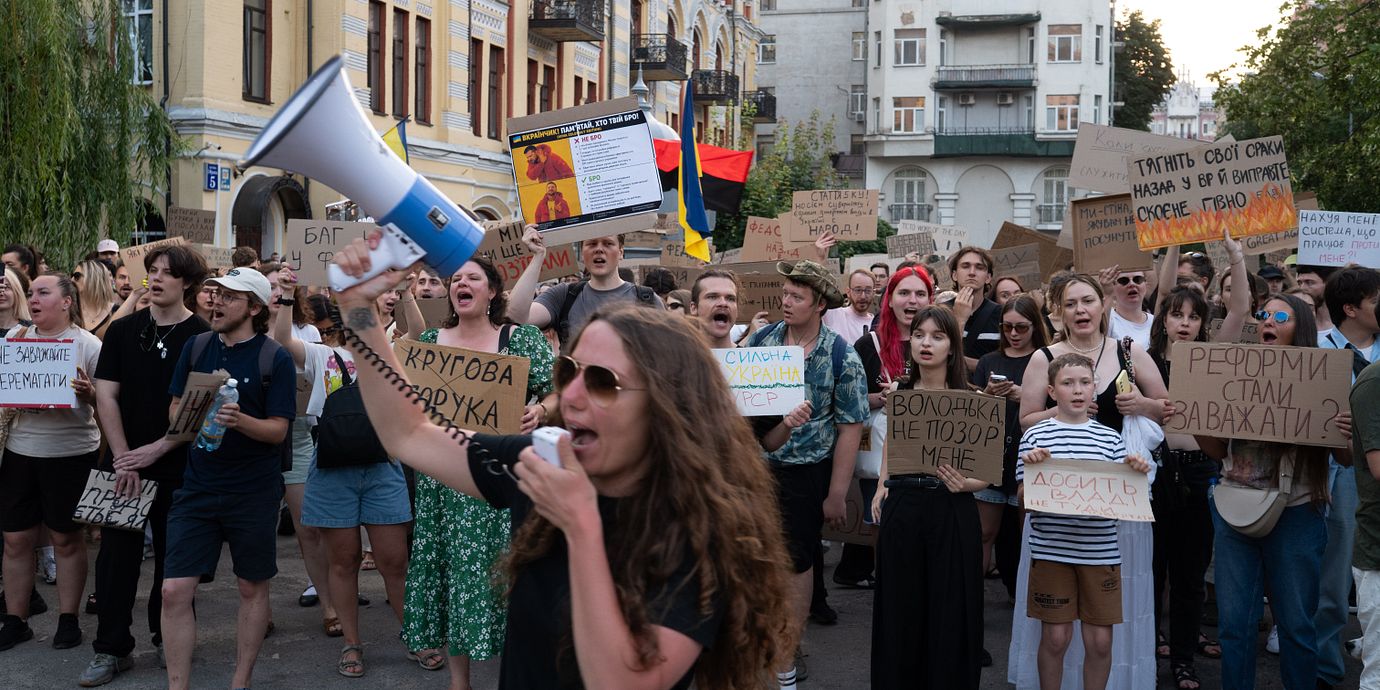 Demonstrationer i Kyiv mot petningen av Fedorov.