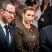 Statsminister Mette Frederiksen (S), försvarsminister Jakob Ellemann-Jensen (V) och utrikesminister Lars Løkke Rasmussen (M)