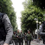 Israeliska styrkor i Tel Aviv den 1 januari.
