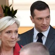 Marine Le Pen och Jordan Bardella. 