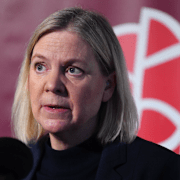 Arkivbild på Grönland och Magdalena Andersson.