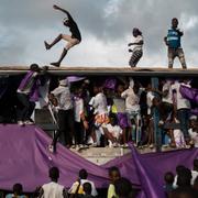 Anhängare till oppositionspolitikern Kouadio Konan Bertin i Abidjan.