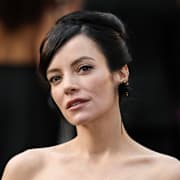 Lily Allen gör succé med sin nya skiva West End Girl.