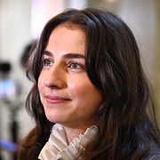 Romina Pourmokhtari (L).