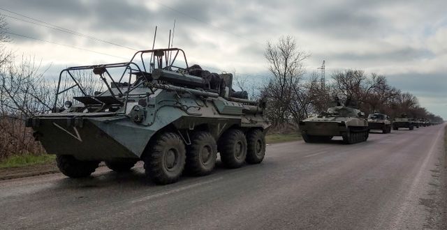 Ryska militärfordon nära Mariupol. Alexei Alexandrov / AP