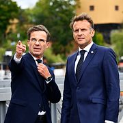 Ulf Kristersson (M) tar emot Frankrikes president Emmanuel Macron i Stockholm för ett bilateralt möte med fokus på Sveriges och Frankrikes fördjupade försvarspolitiska samarbete.