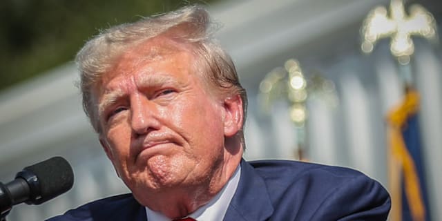 Donald Trump.  Artie Walker Jr. / AP