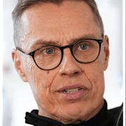 Finlands president Stubb varnar för att Grönlandskrisen har fått Ukraina att hamna i skymundan. 