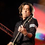 Per Gessle under Gyllene Tiders sommarturné 2019. 