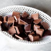 Personer som regelbundet fick i sig choklad presterade bättre än de andra. 