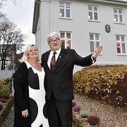 Håkan Juholt med hustrun Åsa 2019, under tiden som  Sveriges ambassadör på Island.