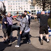 Sammandrabbningar i samband med fotbollsmatch i Göteborg 2009. Personerna på bilden har inget med vistelseförbuden att göra.