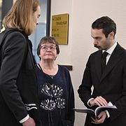 Leonard Garg, jurist, Ulla-Lena Lindqvist och Fredrik Bäärnhielm Thorslund, ombud på Centrum för rättvisa.Ulla-Lena Lindqvist stämmer staten med hjälp av Centrum för rättvisa.