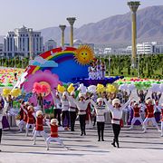 Bild från en ceremoni utanför huvudstaden Ashgabat 2023.