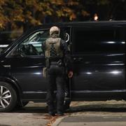 Polisens insatsstyrka på plats.