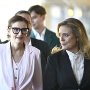 Centerpartiets partiledare Elisabeth Thand Ringqvist (C) tillsammans med Birgitta Ohlsson (C), tidigare L-politiker.